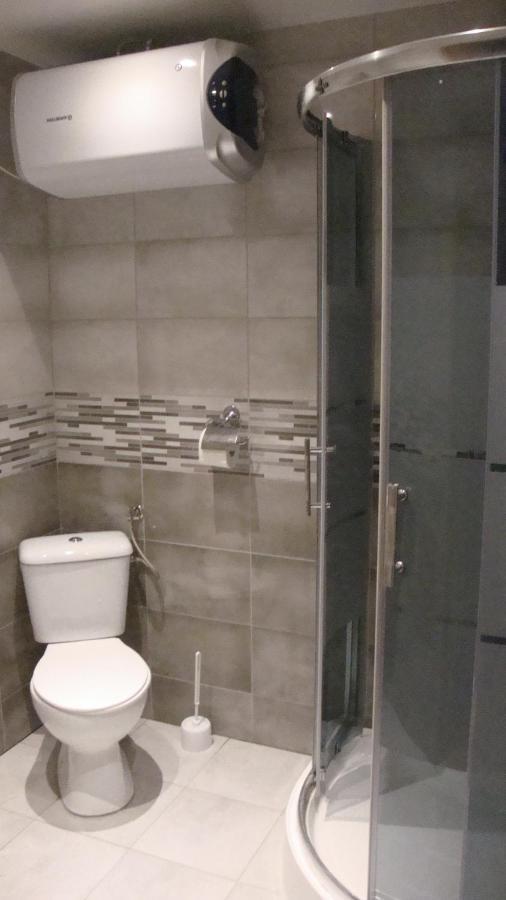 Apartamenty Dominik เยียเล ภายนอก รูปภาพ